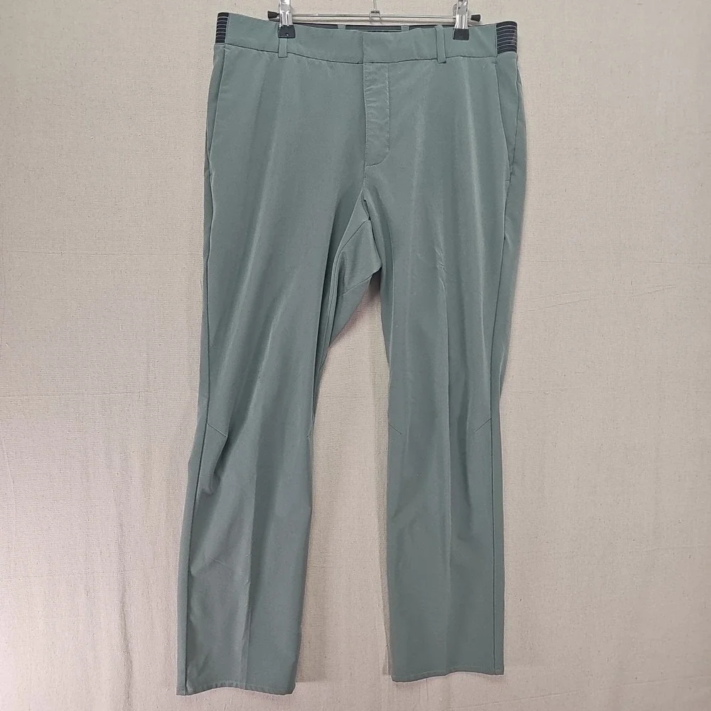 Nike Flex Men's 32x30 Green Slim Fit Dri-Fit Golf Performance Pants‎ 891887-365